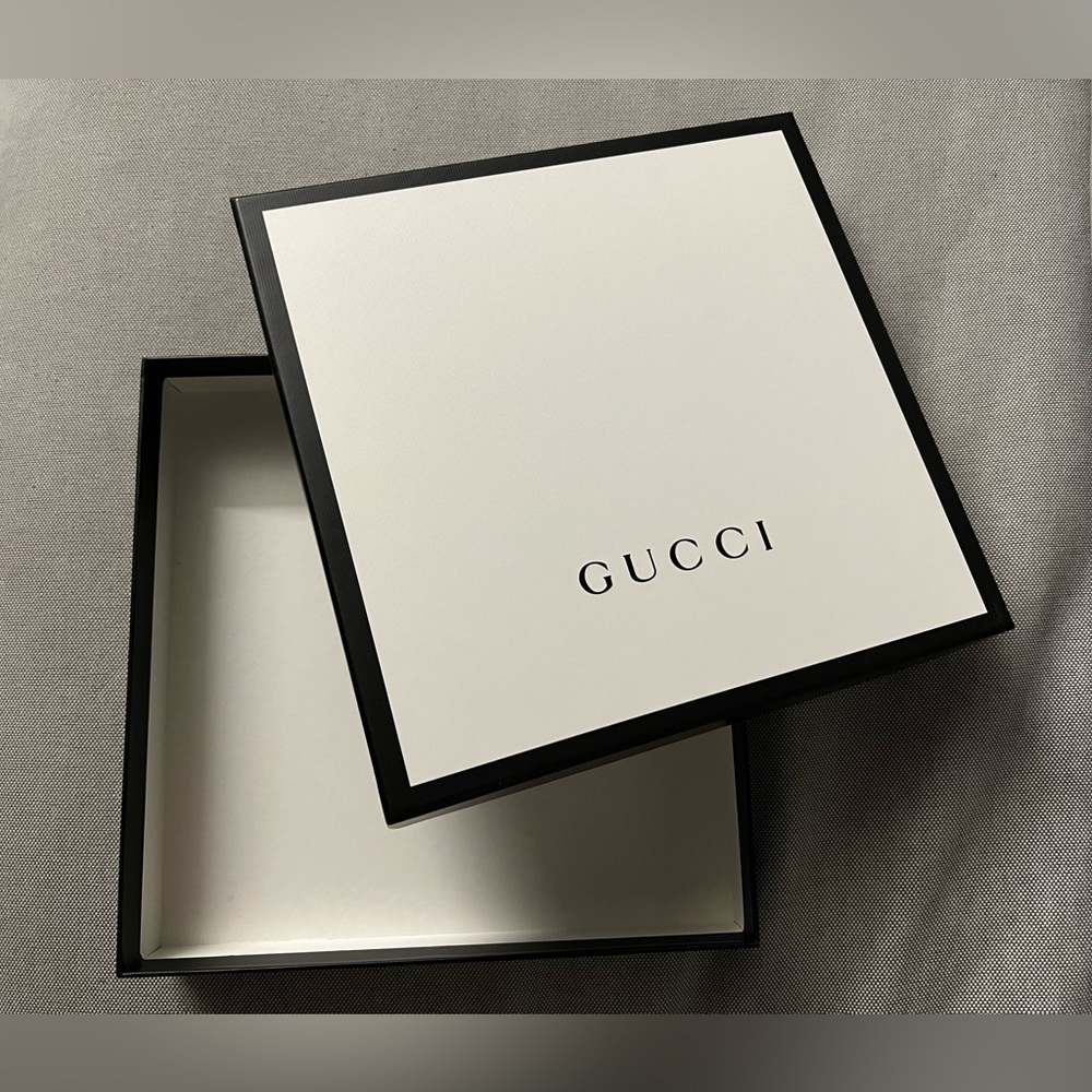 Gucci Box - Picture 1 of 7
